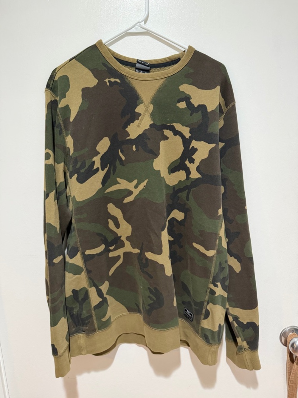 Nike camo crewneck